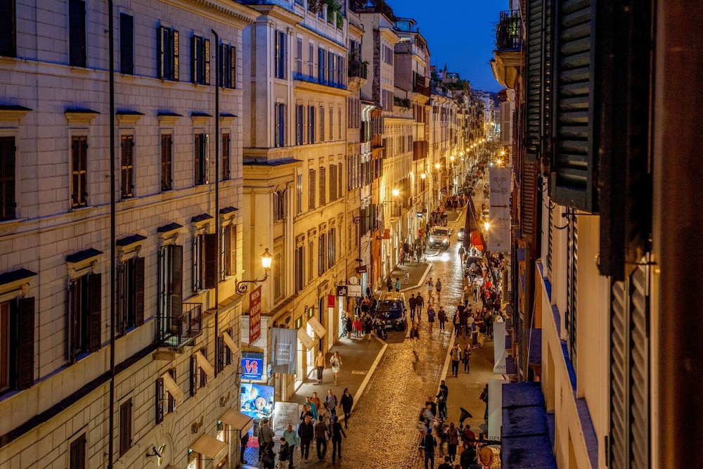 Palazzo Nainer — Attractions in the area in Rome, Lazio