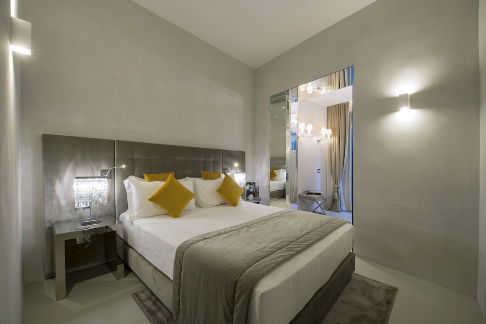 Palazzo Nainer — Hotel rooms in Rome, Lazio
