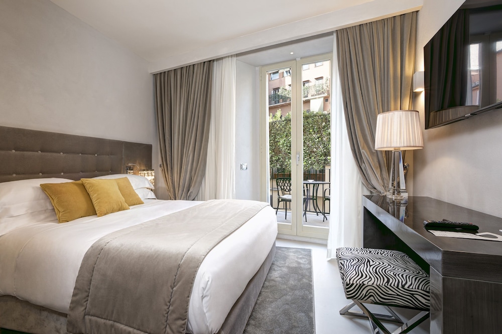 Palazzo Nainer — Hotel rooms in Rome, Lazio