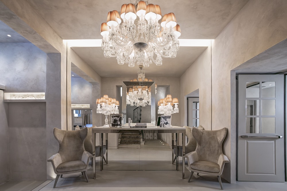 Palazzo Nainer — Hotel building in Rome, Lazio