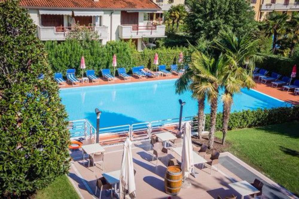 Hotel Porto Azzurro — Swimming pool in Sirmione, Lombardy