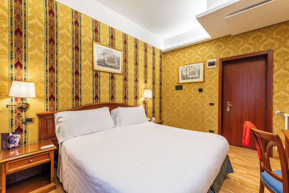 Hotel Raffaello, Sure Hotel Collection by Best Western — Hotel rooms in Rome, Lazio