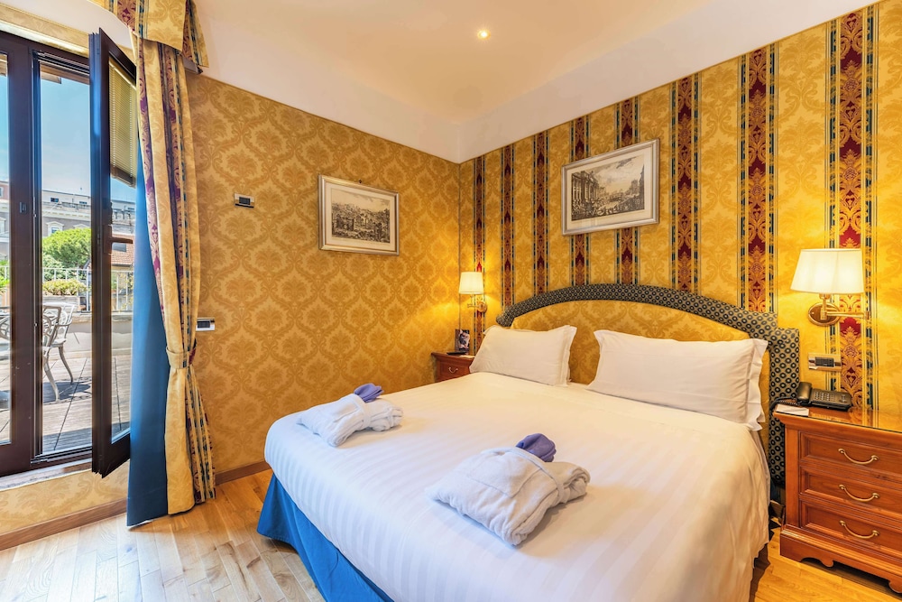 Hotel Raffaello, Sure Hotel Collection by Best Western — Hotel rooms in Rome, Lazio