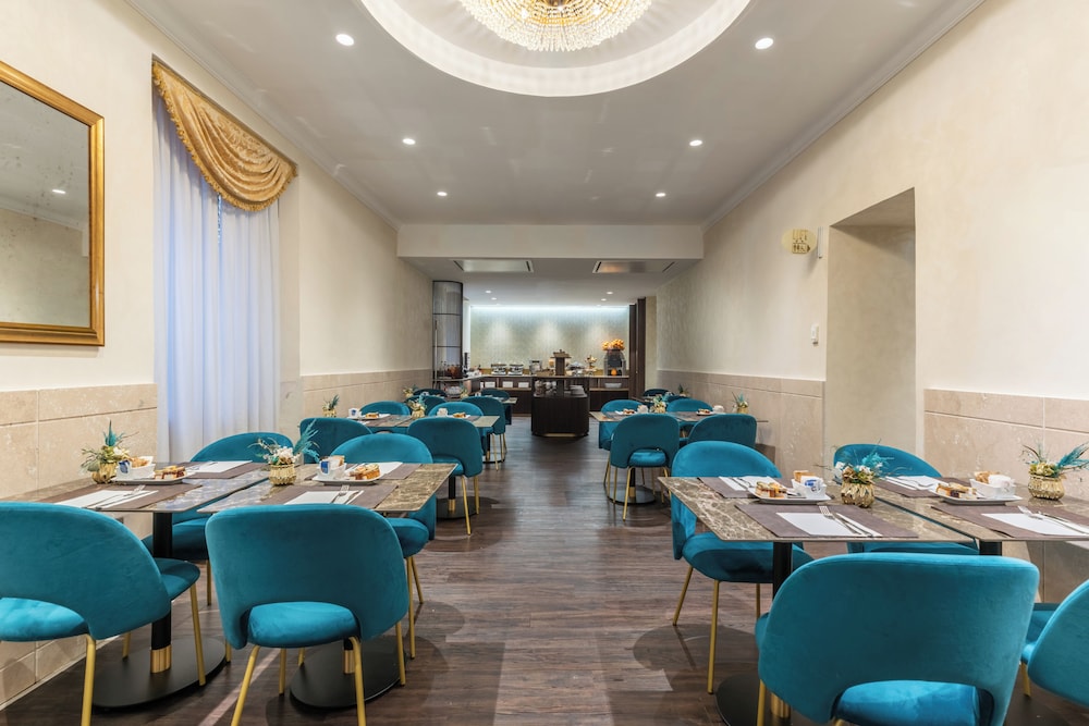 Hotel Raffaello, Sure Hotel Collection by Best Western — Restaurant & bars in Rome, Lazio