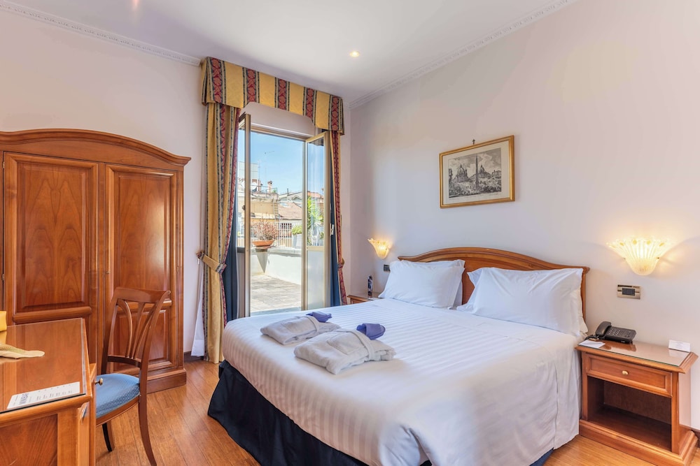 Hotel Raffaello, Sure Hotel Collection by Best Western — Hotel rooms in Rome, Lazio