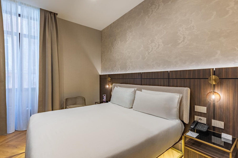 Hotel Raffaello, Sure Hotel Collection by Best Western — Hotel rooms in Rome, Lazio