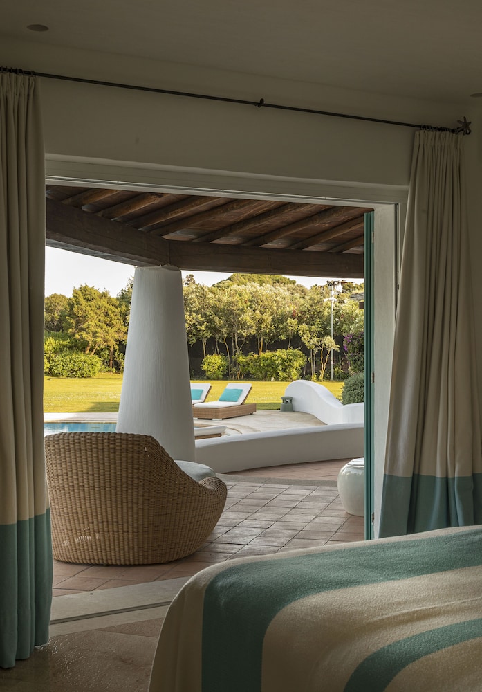 Romazzino, A Belmond Hotel, Costa Smeralda — Hotel rooms in Arzachena, Sardinia
