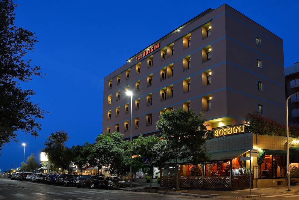 Hotel Rossini - zdjęcie 2