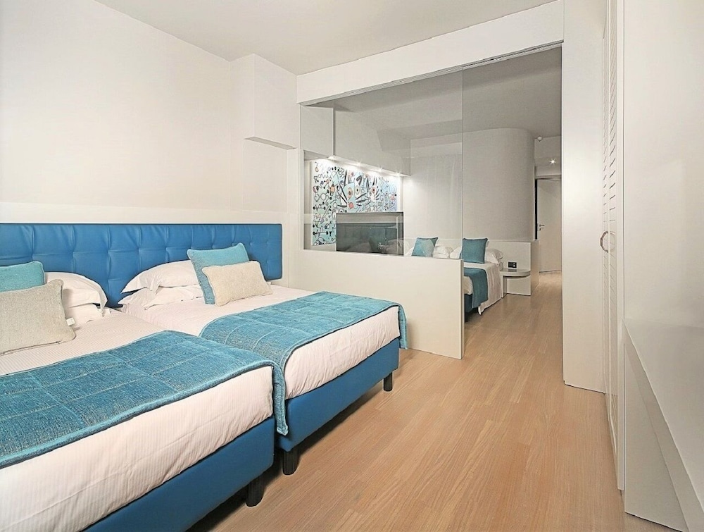 Hotel Salo' du Parc — Hotel rooms in Salo, Lombardy