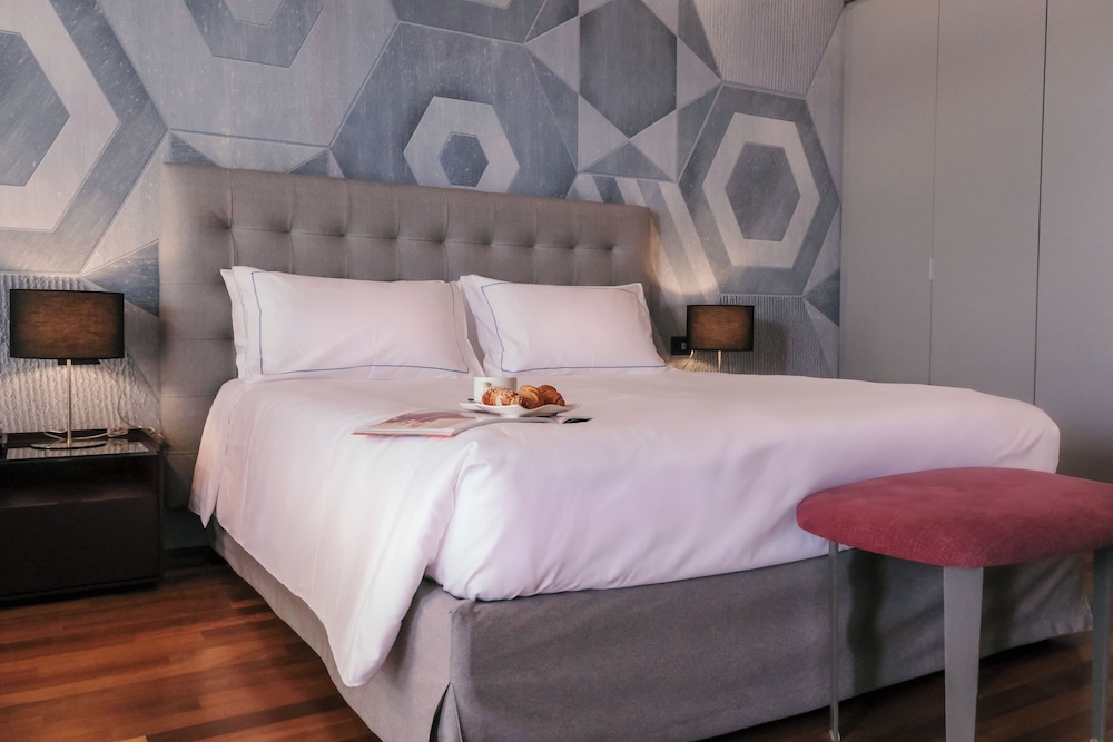Hotel Salo' du Parc — Hotel rooms in Salo, Lombardy