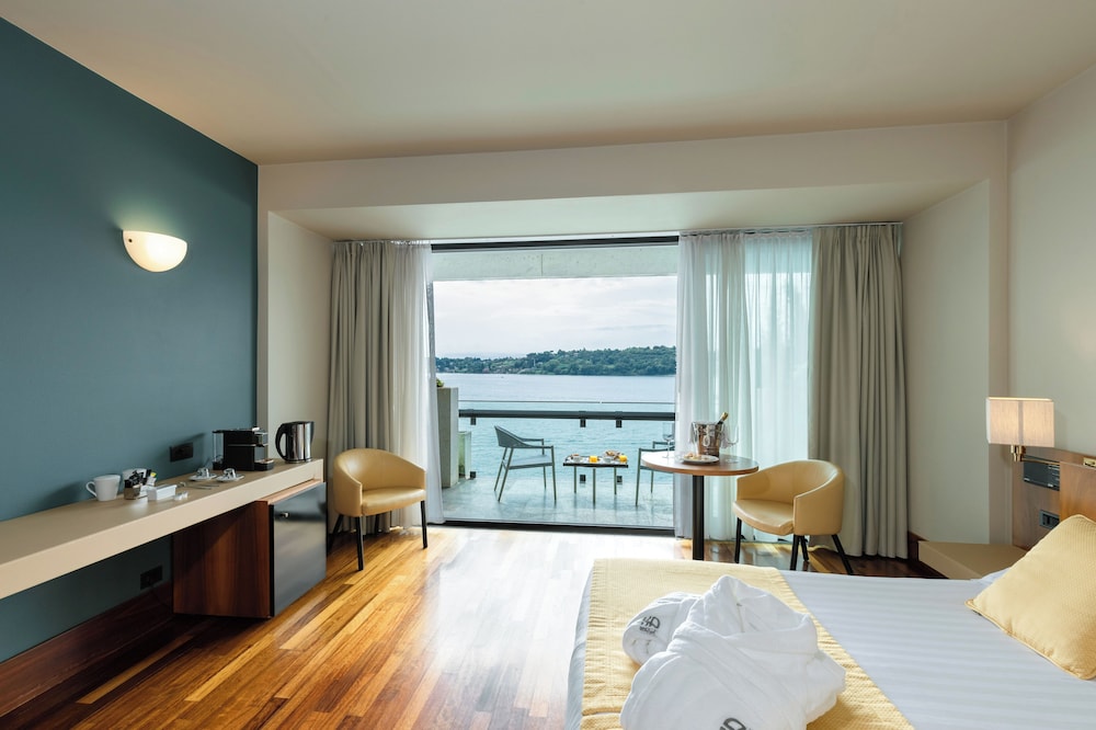 Hotel Salo' du Parc — Hotel rooms in Salo, Lombardy