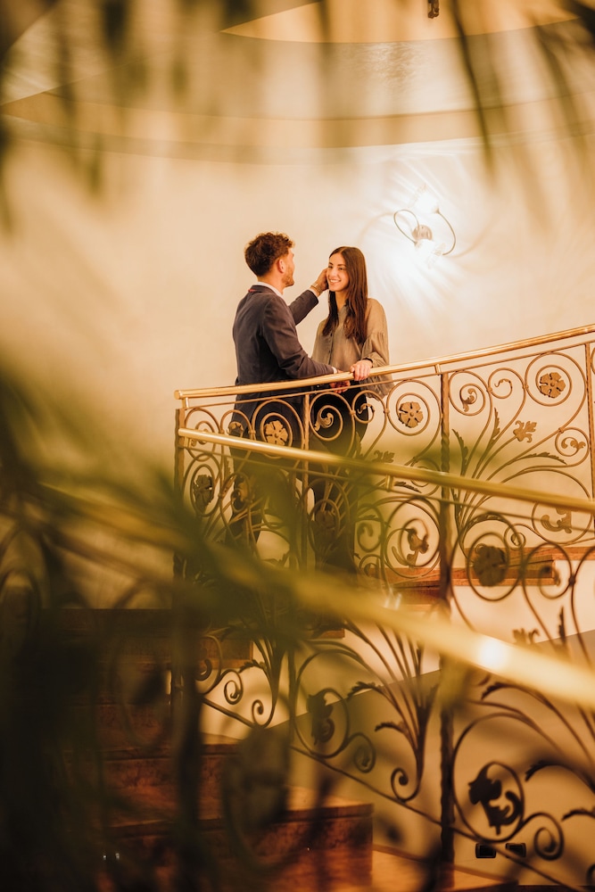 Hotel Savoy Palace — Hotel building in Gardone Riviera, Lombardy