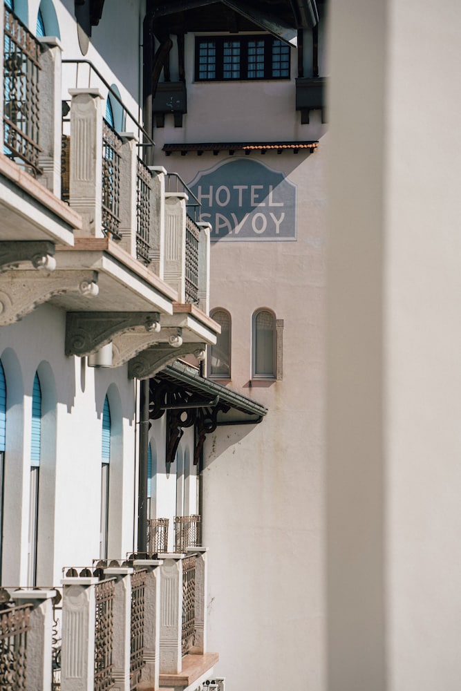 Hotel Savoy Palace — Hotel building in Gardone Riviera, Lombardy