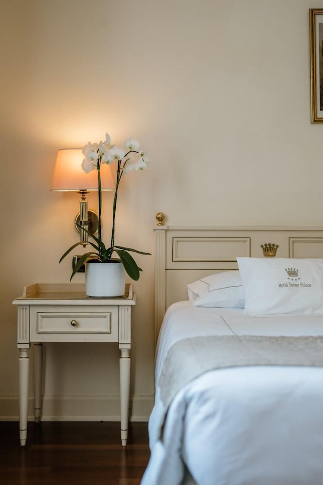Hotel Savoy Palace — Hotel rooms in Gardone Riviera, Lombardy