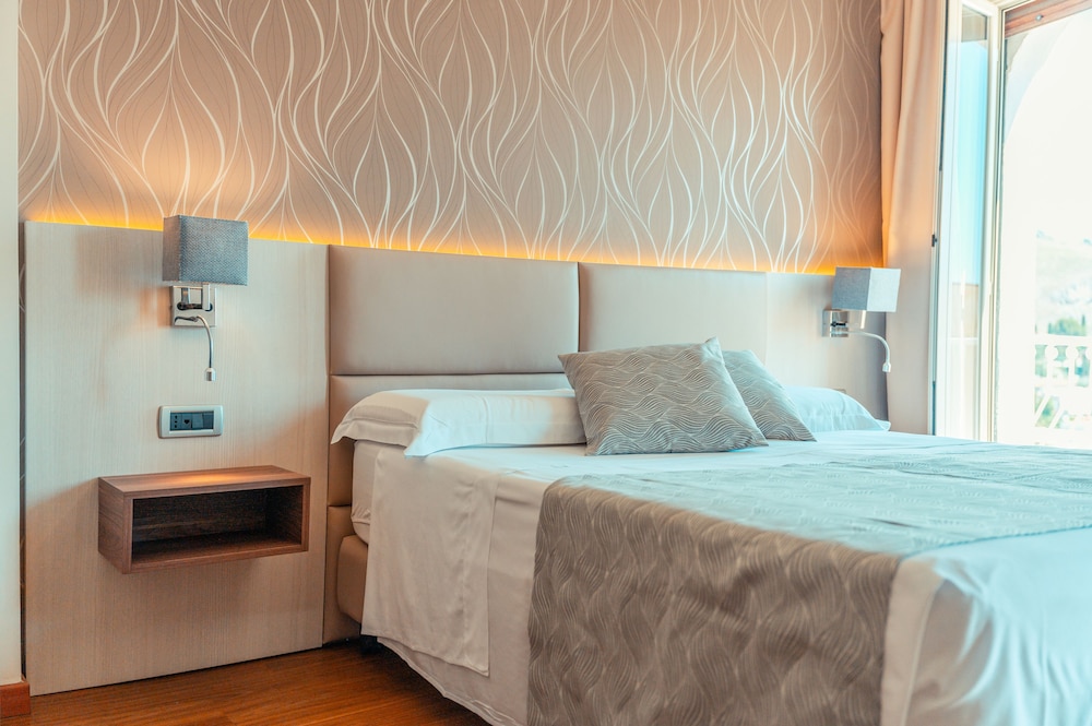 Splendid Hotel Taormina - Handwritten Collection — Hotel rooms in Taormina, Sicily