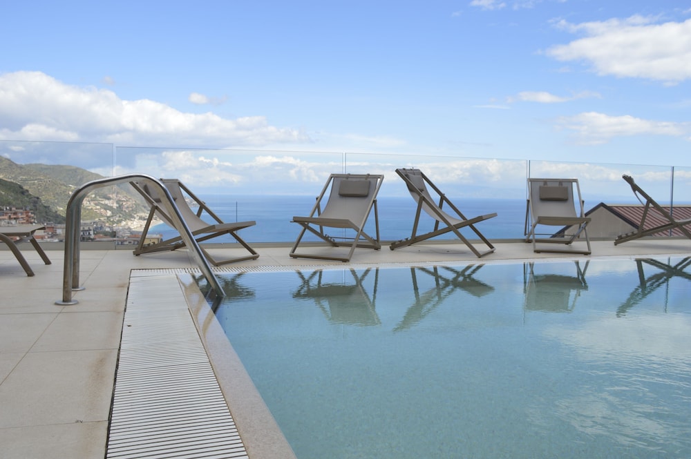 Splendid Hotel Taormina - Handwritten Collection — Swimming pool in Taormina, Sicily