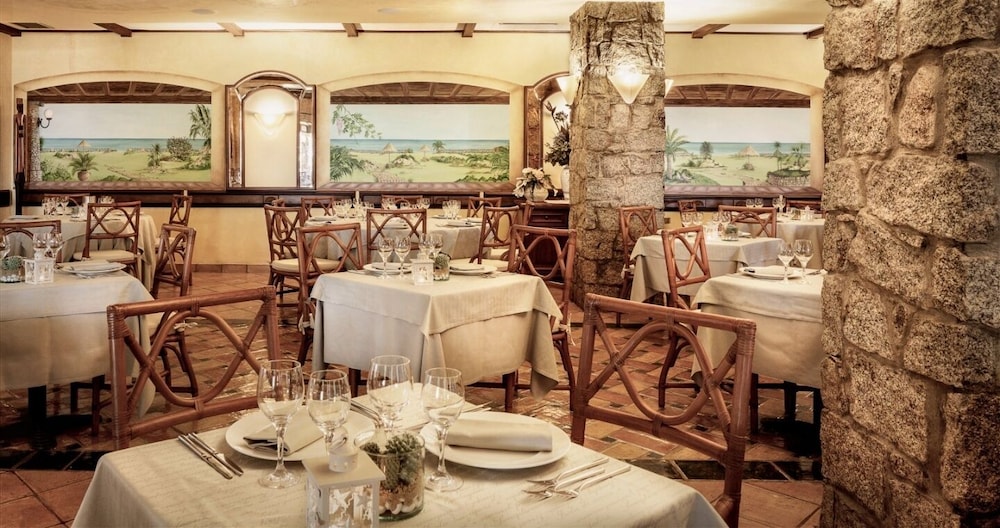 Hotel Stella Maris — Restaurant & bars in Villasimius, Sardinia
