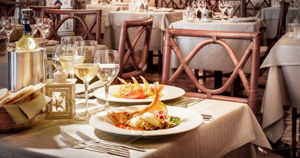 Hotel Stella Maris — Restaurant & bars in Villasimius, Sardinia