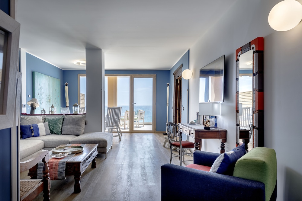 Hotel Stella Maris — Hotel rooms in Villasimius, Sardinia
