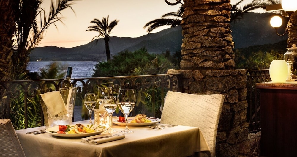 Hotel Stella Maris — Restaurant & bars in Villasimius, Sardinia