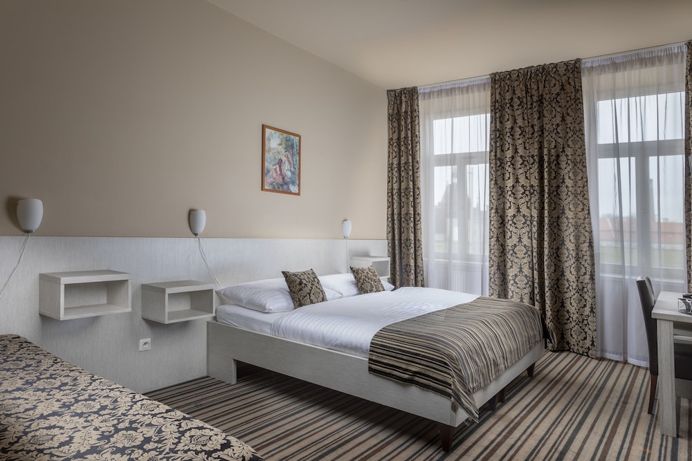 Prague Centre Plaza — Hotel rooms in Prague, Prague