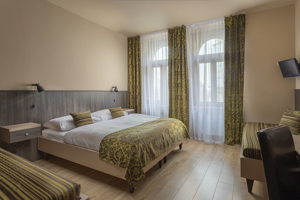 Prague Centre Plaza — Hotel rooms in Prague, Prague