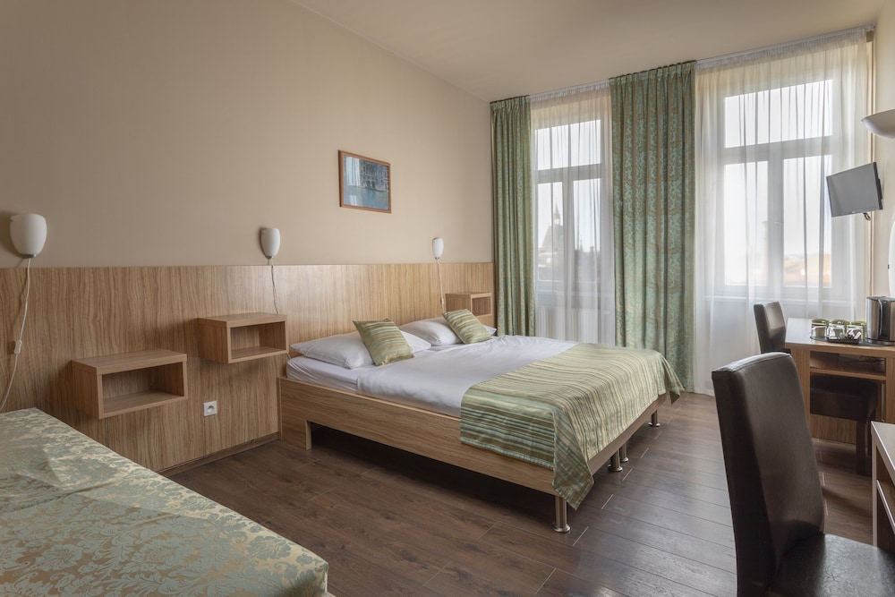 Prague Centre Plaza — Hotel rooms in Prague, Prague