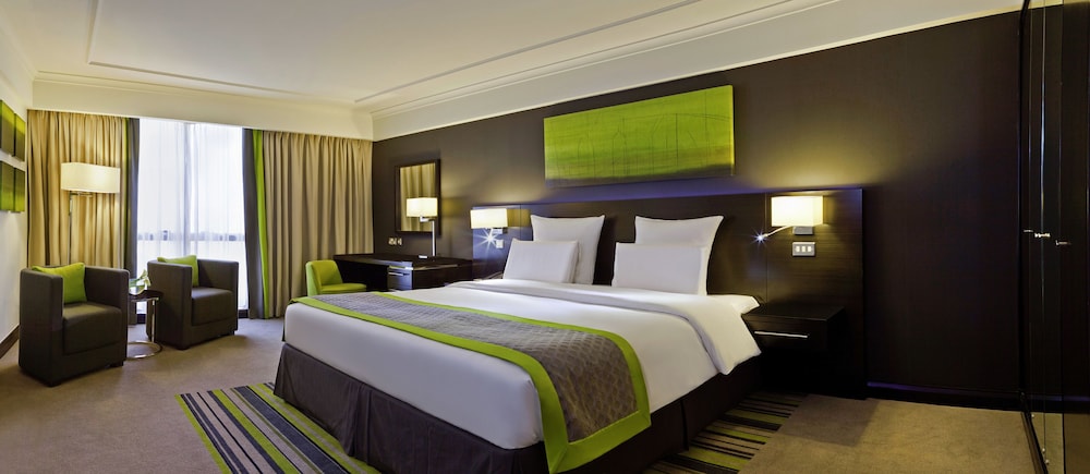 Pullman Dubai Creek City Centre — Hotel rooms in Dubai