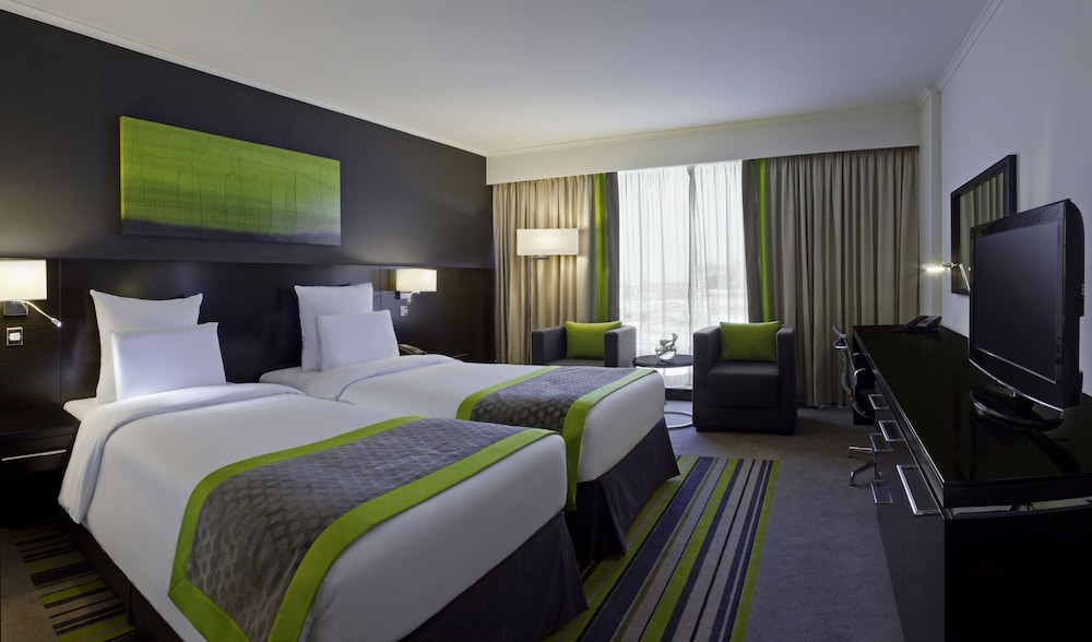 Pullman Dubai Creek City Centre — Hotel rooms in Dubai