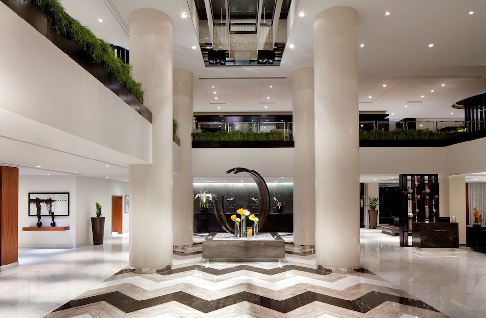 Pullman Dubai Creek City Centre — Hotel building in Dubai