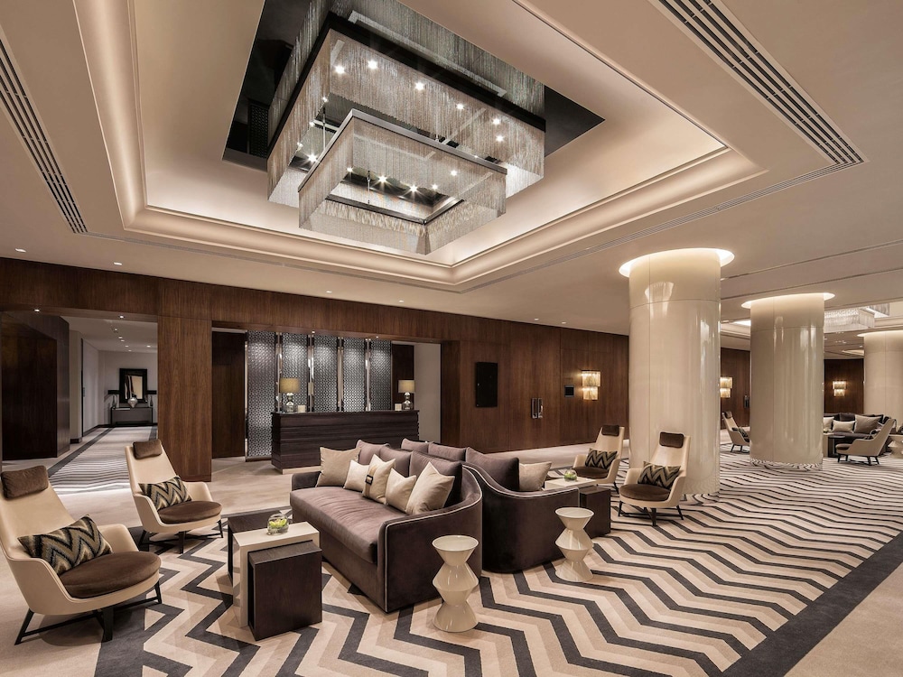 Pullman Dubai Creek City Centre — Hotel building in Dubai