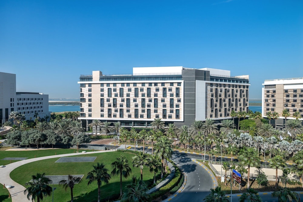 Yas Plaza Mangroves