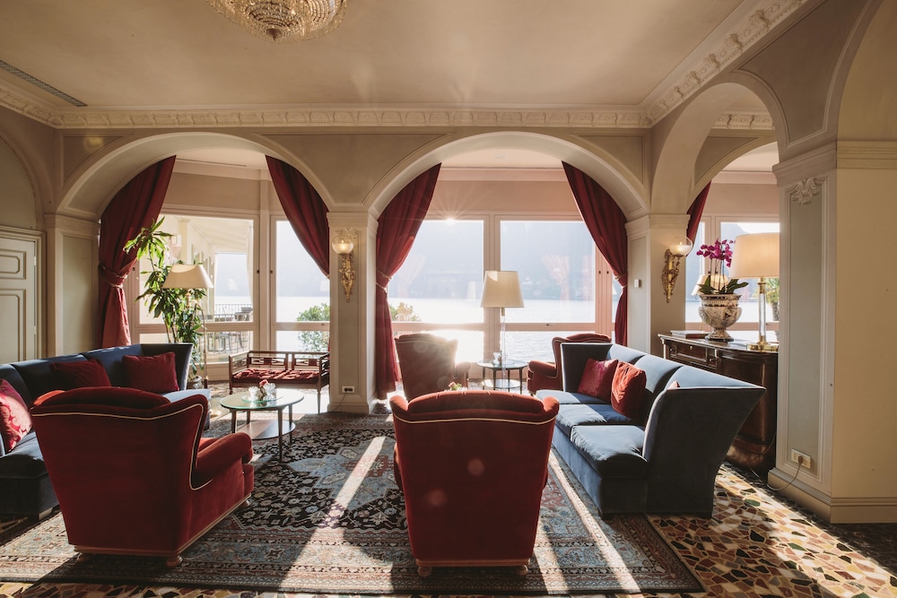 Hotel Villa Flori — Hotel building in Como, Lombardy