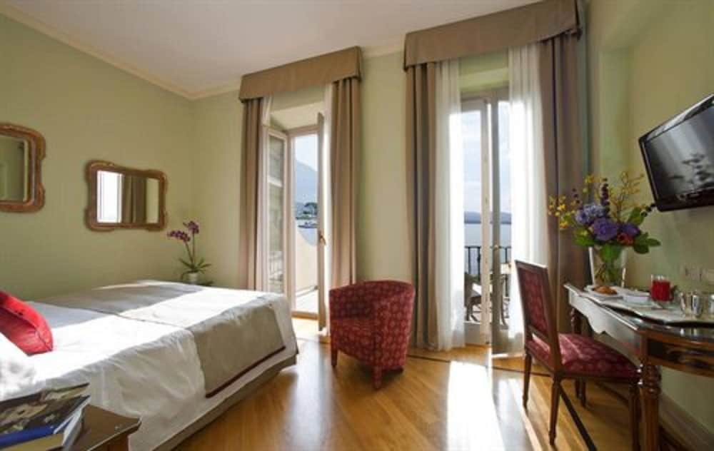 Hotel Villa Flori — Hotel rooms in Como, Lombardy