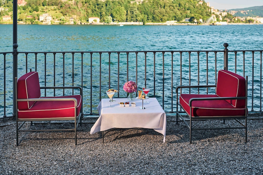 Hotel Villa Flori — Restaurant & bars in Como, Lombardy