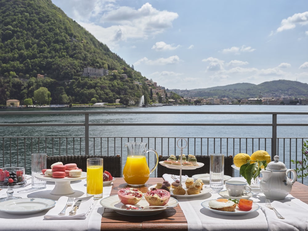 Hotel Villa Flori — Restaurant & bars in Como, Lombardy