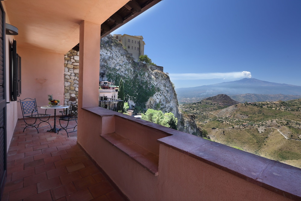 Hotel Villa Sonia — Attractions in the area in Castelmola, Sicily