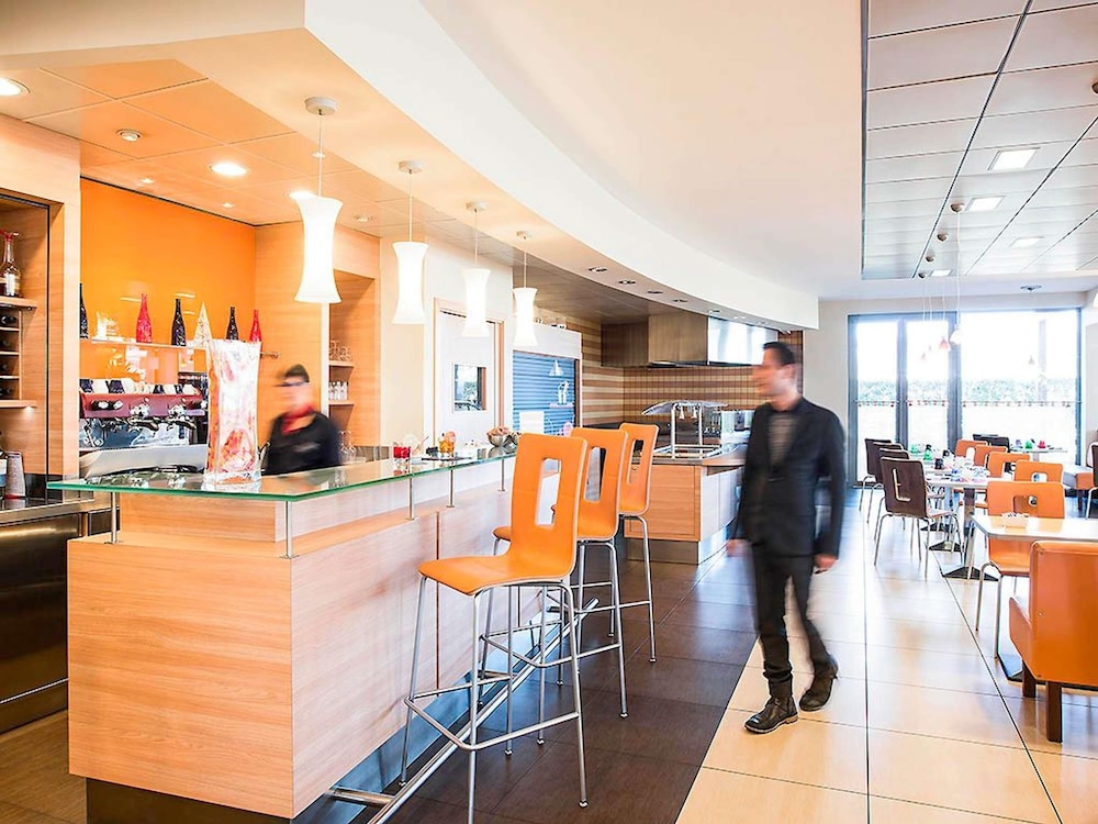 ibis Como — Restaurant & bars in Grandate, Lombardy