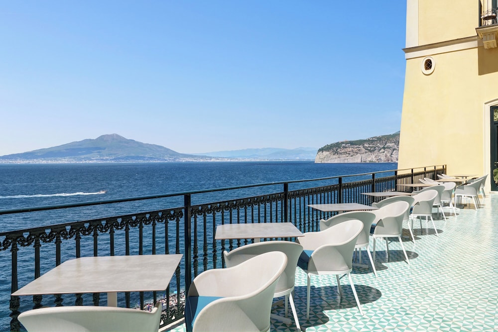 Imperial Hotel Tramontano — Restaurant & bars in Sorrento, Campania
