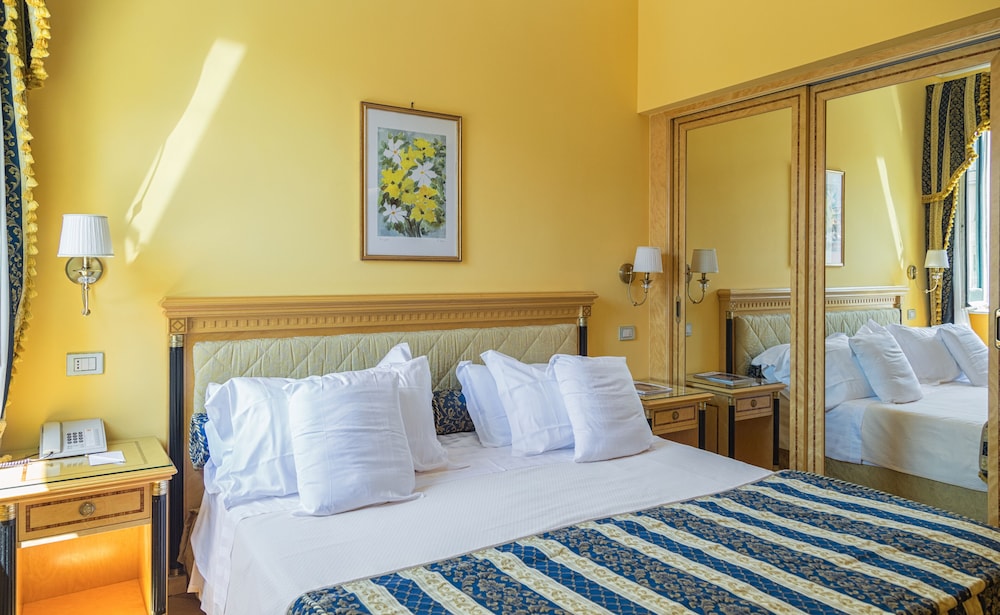 Imperial Hotel Tramontano — Hotel rooms in Sorrento, Campania