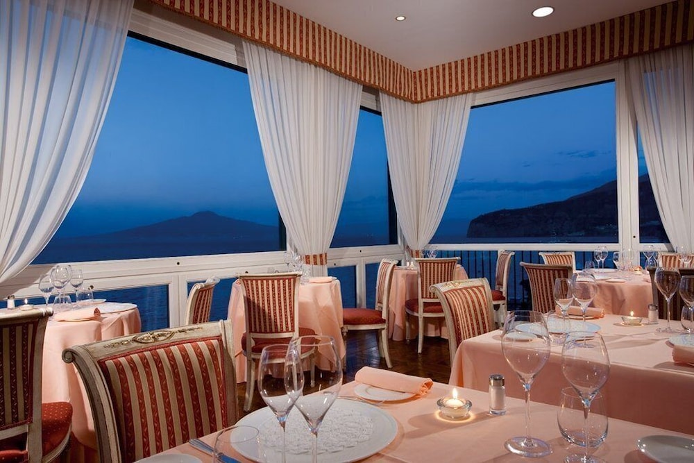 Imperial Hotel Tramontano — Restaurant & bars in Sorrento, Campania
