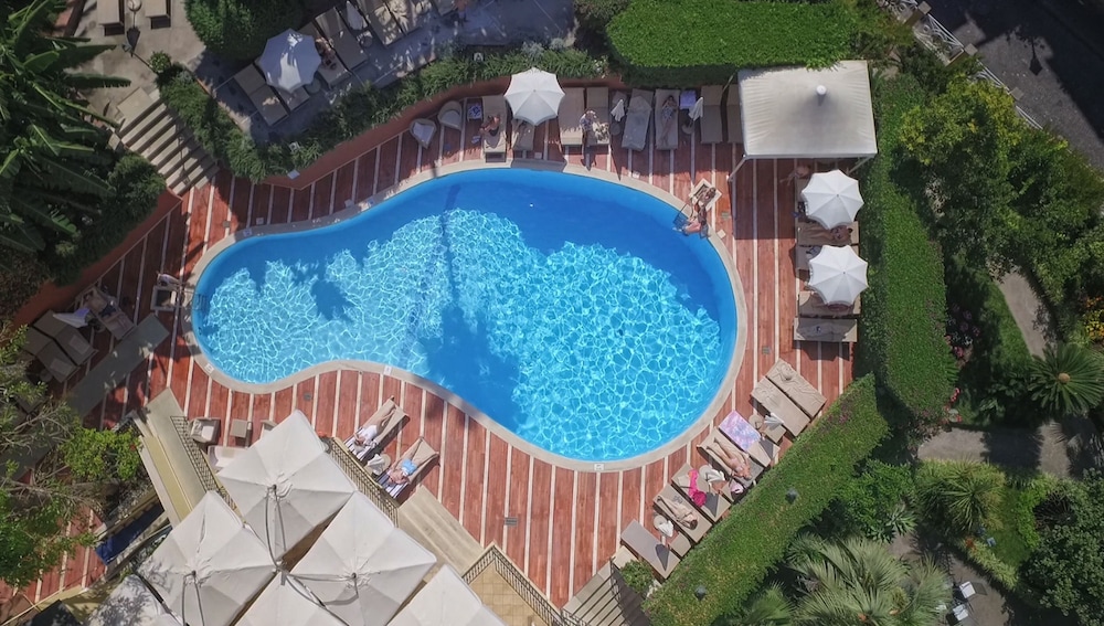 Imperial Hotel Tramontano — Swimming pool in Sorrento, Campania