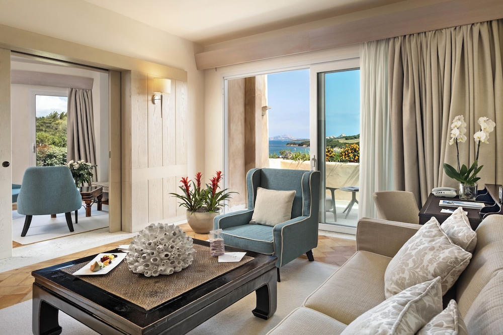 L'Ea Bianca Luxury Resort — Hotel rooms in Arzachena, Sardinia