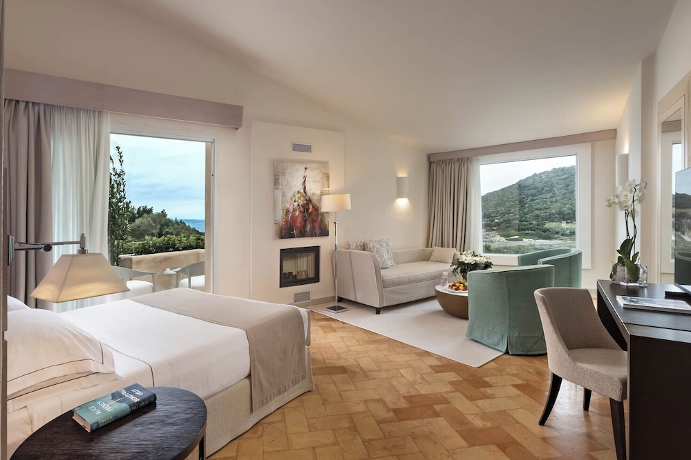 L'Ea Bianca Luxury Resort — Hotel rooms in Arzachena, Sardinia