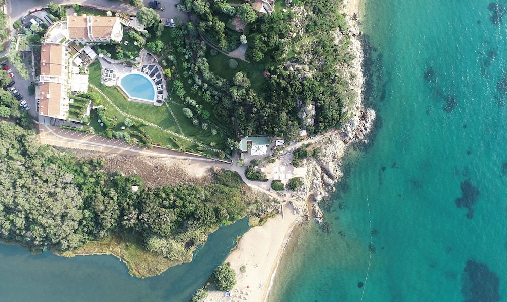 L'Ea Bianca Luxury Resort — Beach in Arzachena, Sardinia