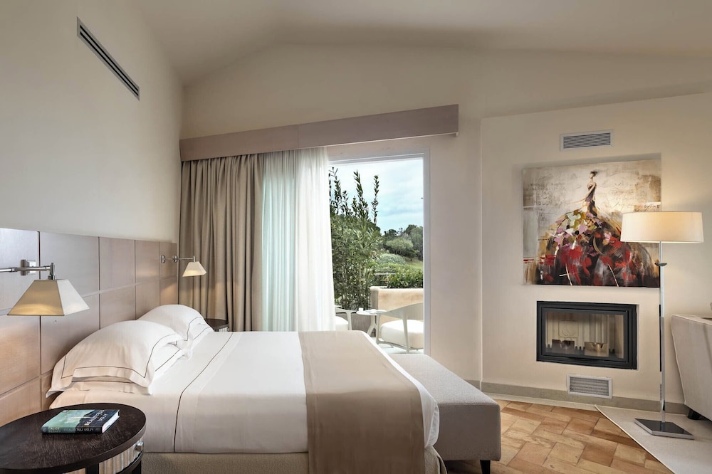 L'Ea Bianca Luxury Resort — Hotel rooms in Arzachena, Sardinia