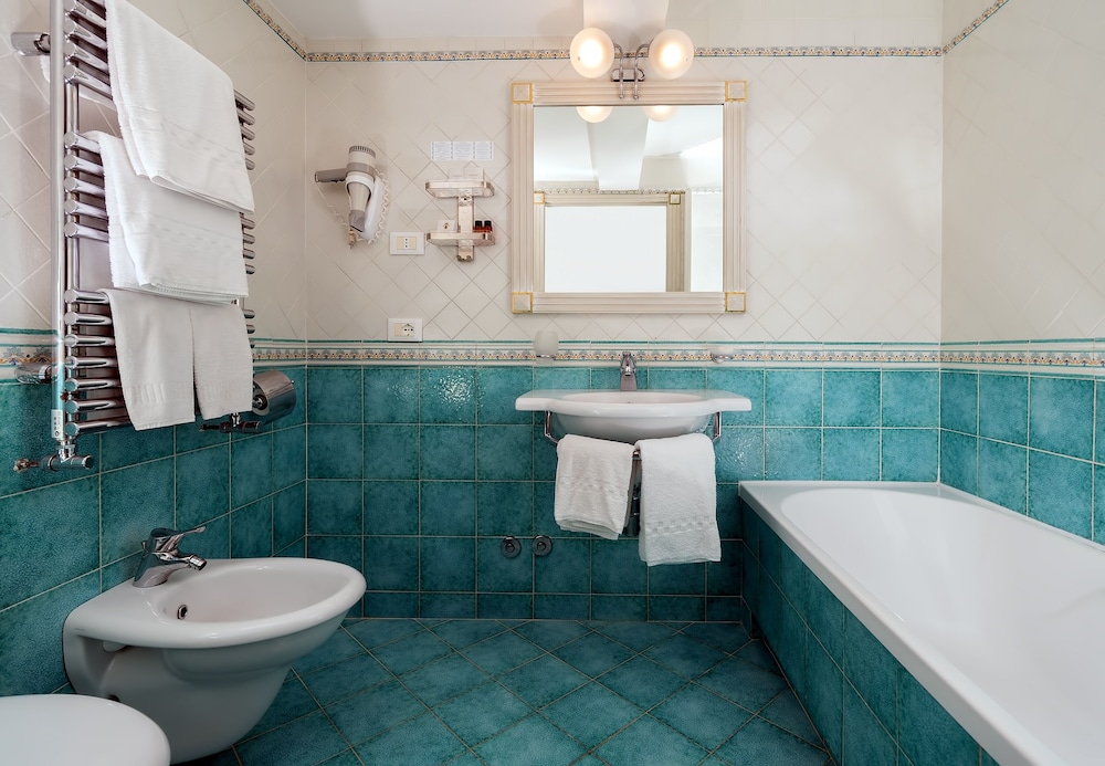 La Vue D'Or — Hotel rooms in Sorrento, Campania