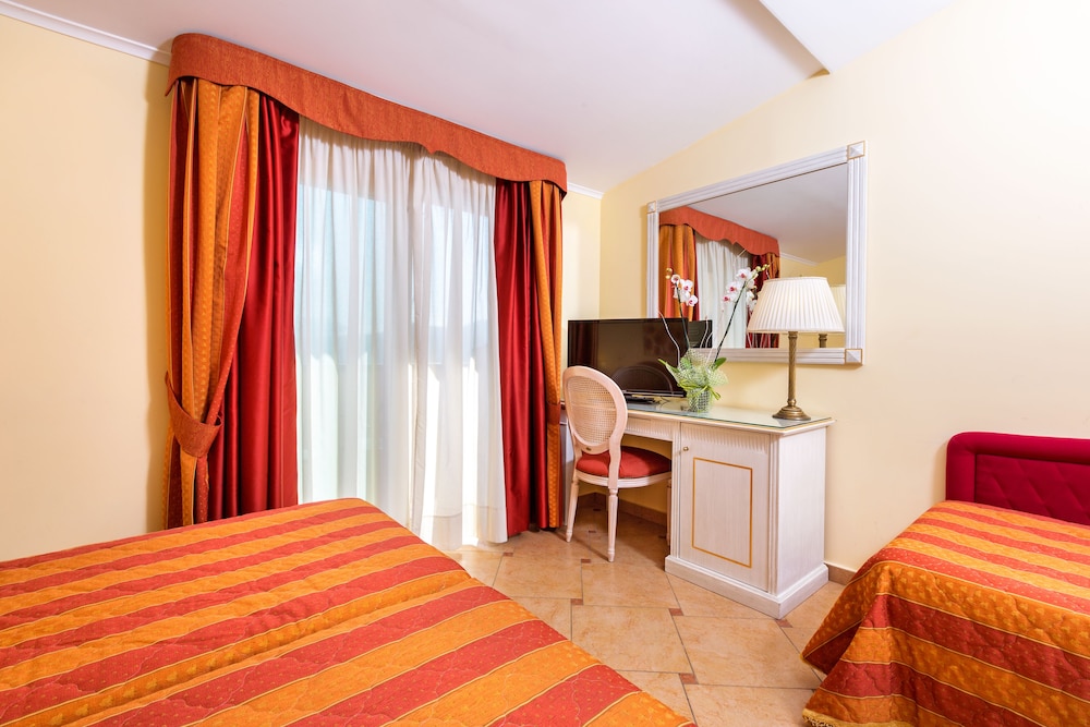La Vue D'Or — Hotel rooms in Sorrento, Campania