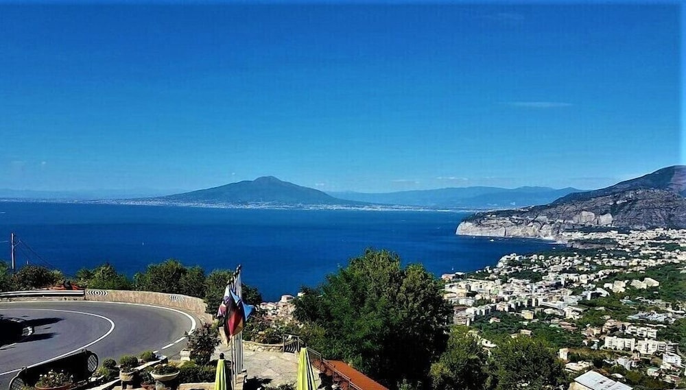 La Vue D'Or — Beach in Sorrento, Campania