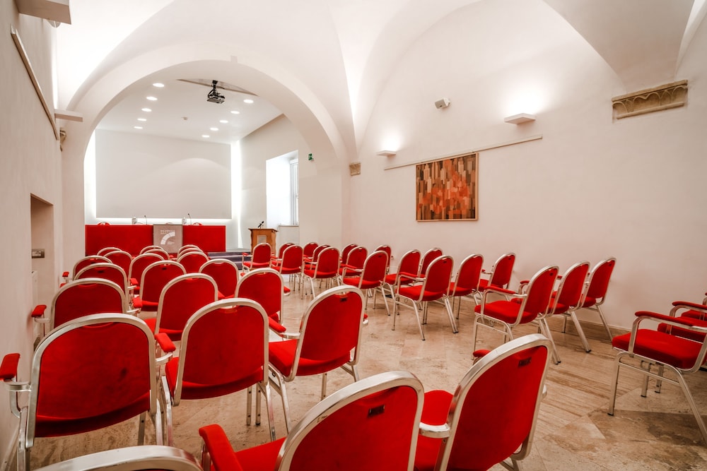 Hotel Nazionale — Hotel building in Rome, Lazio